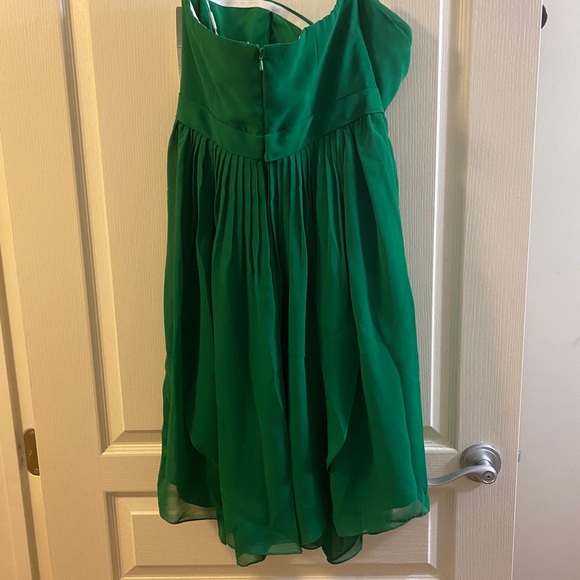 Short Green Dress - Picture 2 of 2